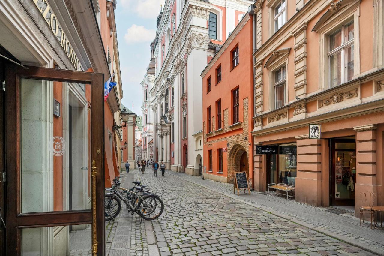 Sunny In The Heart Of Old Town By Renters Apartamento *